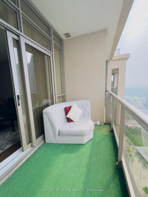 Photo 17 at 2906 - 4090 Living Arts Drive, City Centre, Mississauga