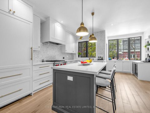 Photo 10 at 35 Castle Frank Road, Moore Park, Toronto