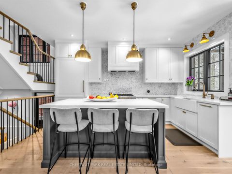 Photo 12 at 35 Castle Frank Road, Moore Park, Toronto