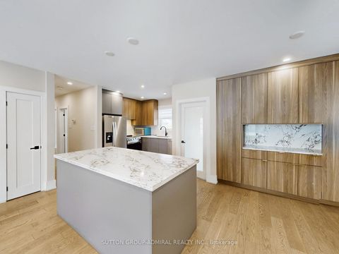 Photo 6 at 270 Brighton Avenue, Bathurst Manor, Toronto