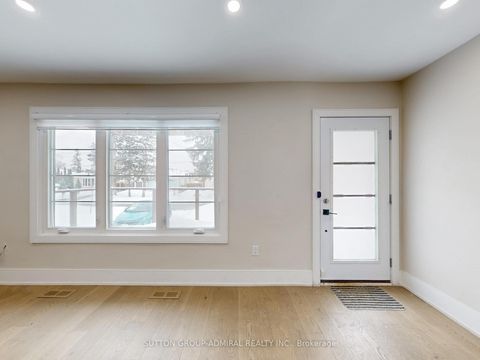 Photo 23 at 270 Brighton Avenue, Bathurst Manor, Toronto