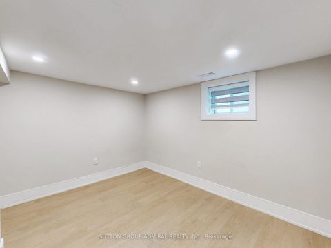 Photo 29 at 270 Brighton Avenue, Bathurst Manor, Toronto