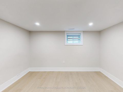 Photo 30 at 270 Brighton Avenue, Bathurst Manor, Toronto