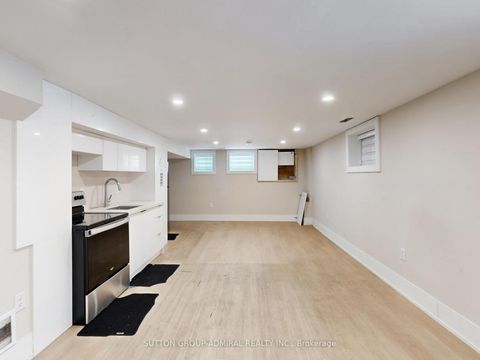 Photo 33 at 270 Brighton Avenue, Bathurst Manor, Toronto