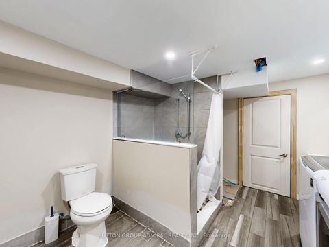 Photo 38 at 270 Brighton Avenue, Bathurst Manor, Toronto