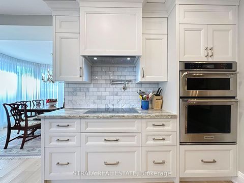 Photo 12 at 503 - 40 Rosehill Avenue, Moore Park, Toronto