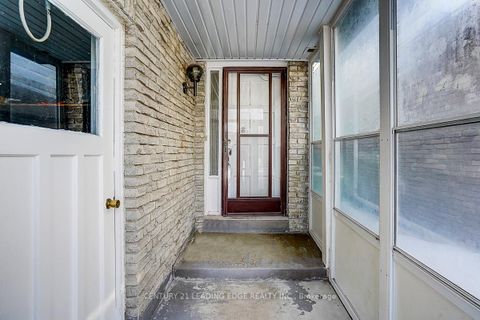 Photo 2 at 328 Chartland Boulevard S, Agincourt North, Toronto