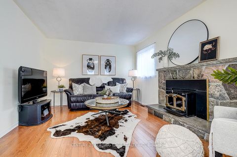 Photo 10 at 328 Chartland Boulevard S, Agincourt North, Toronto
