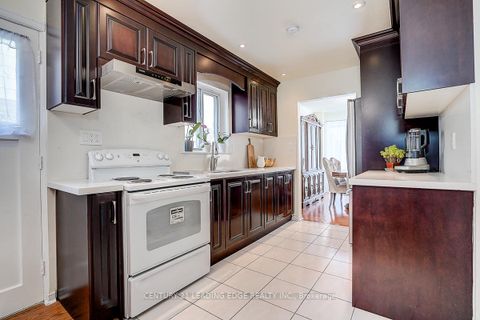 Photo 18 at 328 Chartland Boulevard S, Agincourt North, Toronto