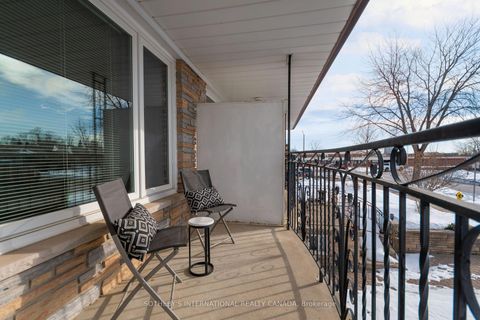 Photo 3 at 90 Andrew Park, West Woodbridge, Vaughan