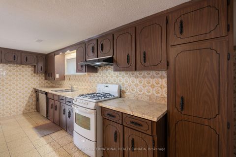 Photo 19 at 90 Andrew Park, West Woodbridge, Vaughan