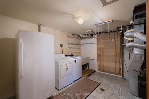 Photo 24 at 90 Andrew Park, West Woodbridge, Vaughan