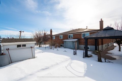 Photo 25 at 90 Andrew Park, West Woodbridge, Vaughan