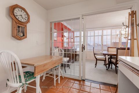 Photo 8 at 403 - 900 Yonge Street, Annex, Toronto