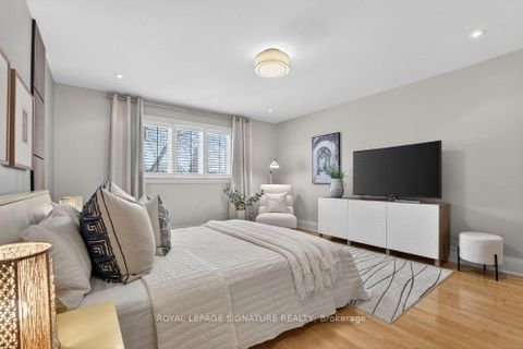 Photo 35 at 27 Cleta Drive, Kennedy Park, Toronto