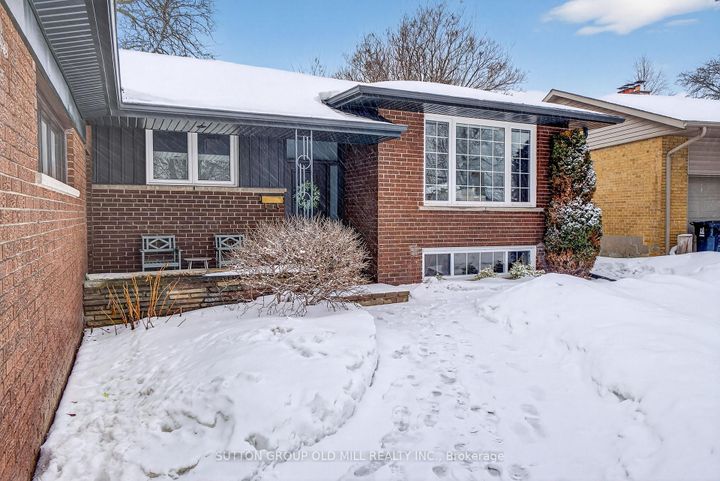 Photo 1 at 16 Brook Tree Crescent, Richview, Toronto