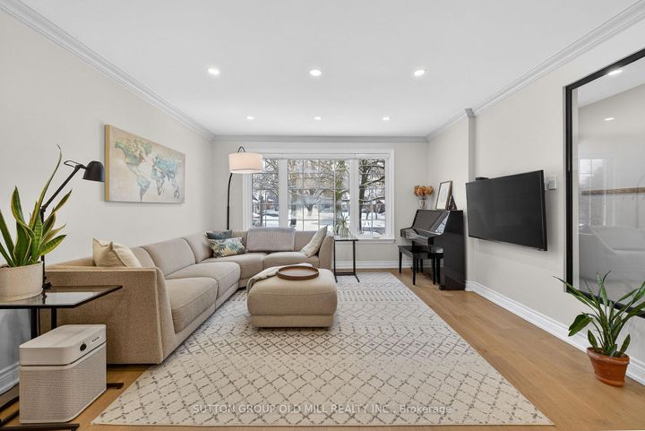 Photo 7 at 16 Brook Tree Crescent, Richview, Toronto