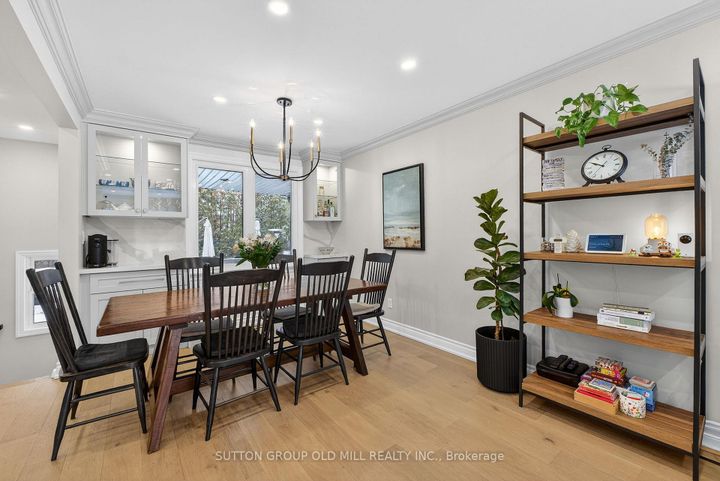 Photo 10 at 16 Brook Tree Crescent, Richview, Toronto