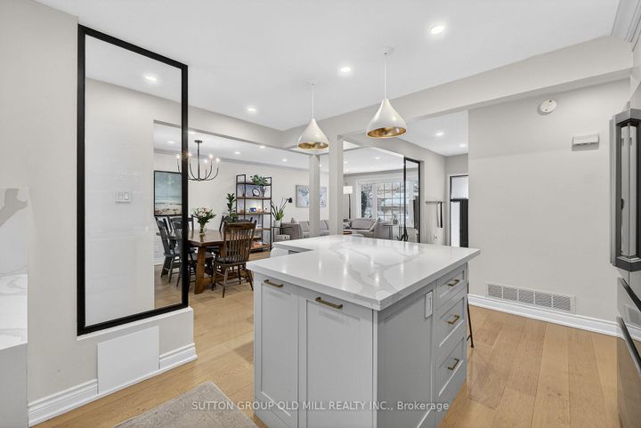 Photo 15 at 16 Brook Tree Crescent, Richview, Toronto