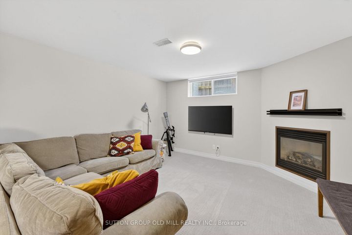 Photo 29 at 16 Brook Tree Crescent, Richview, Toronto