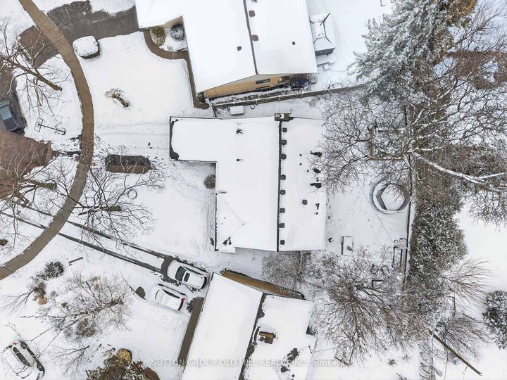 Photo 42 at 16 Brook Tree Crescent, Richview, Toronto