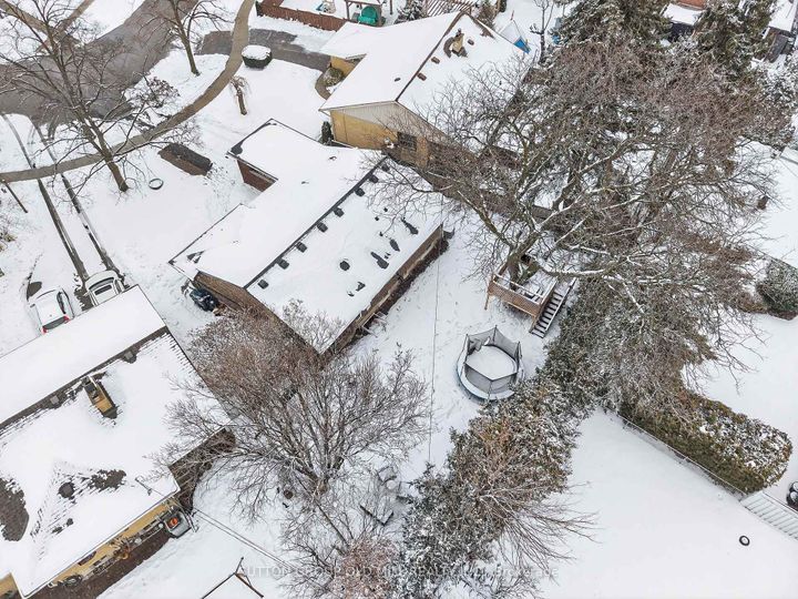 Photo 45 at 16 Brook Tree Crescent, Richview, Toronto