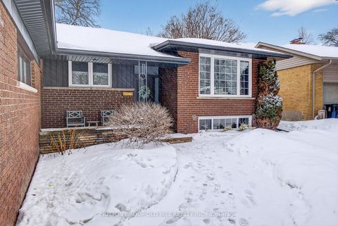 Photo 1 at 16 Brook Tree Crescent, Richview, Toronto