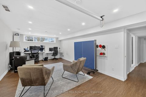 Photo 32 at 16 Brook Tree Crescent, Richview, Toronto