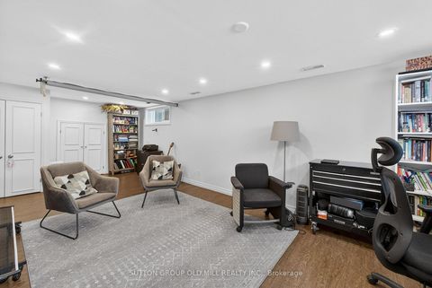 Photo 34 at 16 Brook Tree Crescent, Richview, Toronto