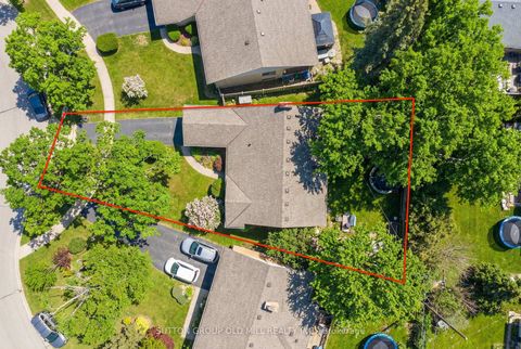 Photo 43 at 16 Brook Tree Crescent, Richview, Toronto