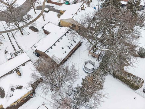 Photo 45 at 16 Brook Tree Crescent, Richview, Toronto