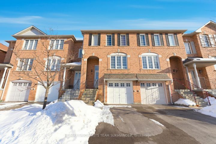 Photo 3 at 92 - 2 Clay Brick Court, Brampton North, Brampton