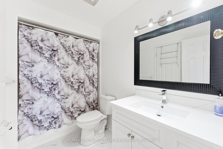 Photo 26 at 92 - 2 Clay Brick Court, Brampton North, Brampton