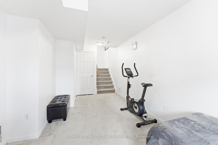 Photo 31 at 92 - 2 Clay Brick Court, Brampton North, Brampton