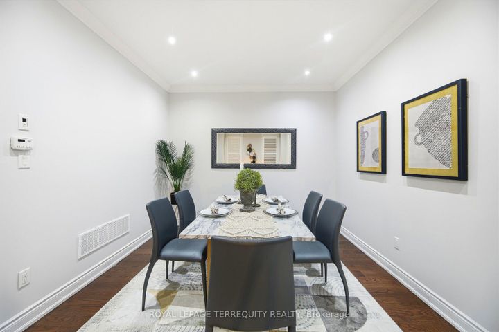 Photo 6 at 86 Hatton Garden Road, Vellore Village, Vaughan