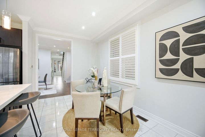 Photo 12 at 86 Hatton Garden Road, Vellore Village, Vaughan