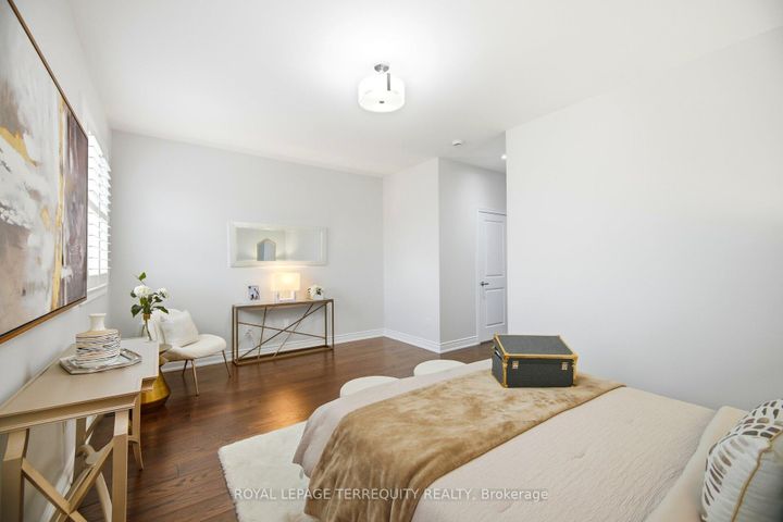 Photo 26 at 86 Hatton Garden Road, Vellore Village, Vaughan