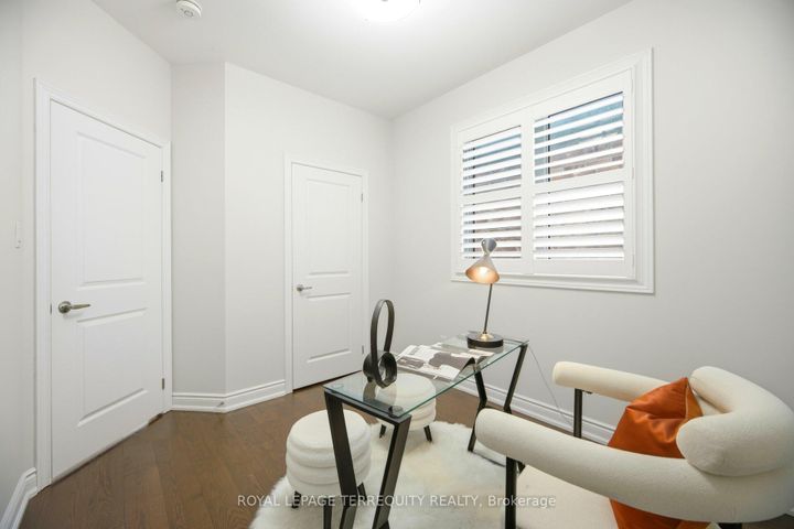 Photo 39 at 86 Hatton Garden Road, Vellore Village, Vaughan