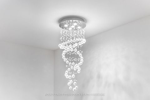 Photo 21 at 86 Hatton Garden Road, Vellore Village, Vaughan