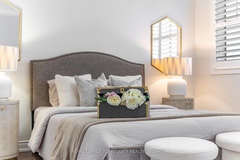 Photo 24 at 86 Hatton Garden Road, Vellore Village, Vaughan