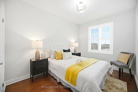 Photo 34 at 86 Hatton Garden Road, Vellore Village, Vaughan