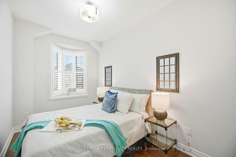 Photo 36 at 86 Hatton Garden Road, Vellore Village, Vaughan