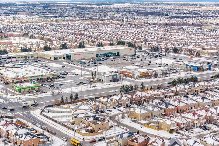 Photo 45 at 3 Decker Hollow Circle, Credit Valley, Brampton