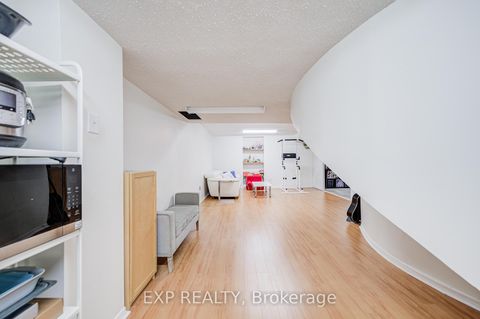 Photo 39 at 20 Joseph Aaron Boulevard, Brownridge, Vaughan