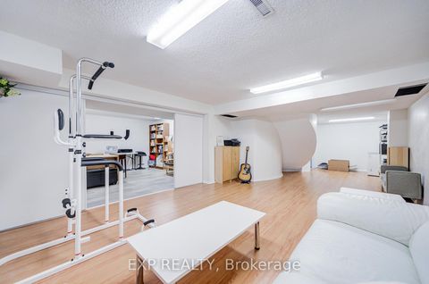 Photo 42 at 20 Joseph Aaron Boulevard, Brownridge, Vaughan