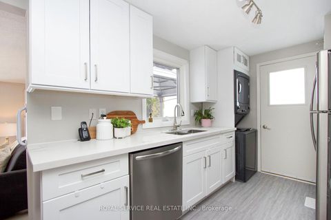 Photo 11 at 71 Bluffs Road, Newcastle, Clarington