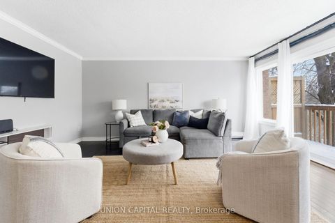 Photo 0 at 317 Milestone Crescent, Aurora Village, Aurora