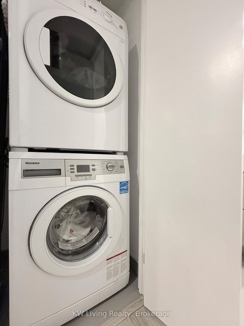 Photo 20 at 725 - 8 Hillsdale Avenue E, Mount Pleasant West, Toronto