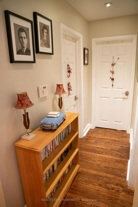 Photo 11 at 35 Valentine Drive, Donalda, Toronto