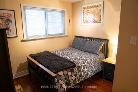 Photo 12 at 35 Valentine Drive, Donalda, Toronto